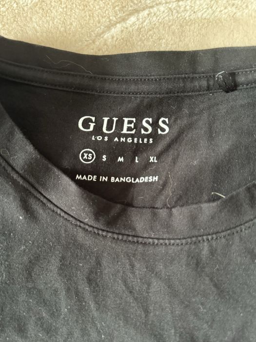 Черна тениска на Guess XS