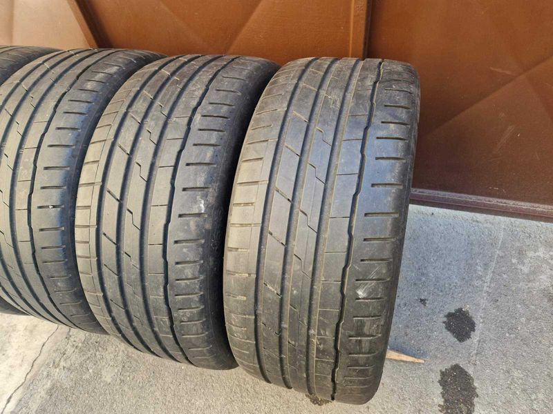 4 Hankook R19 235/40
летни гуми
DOT2020