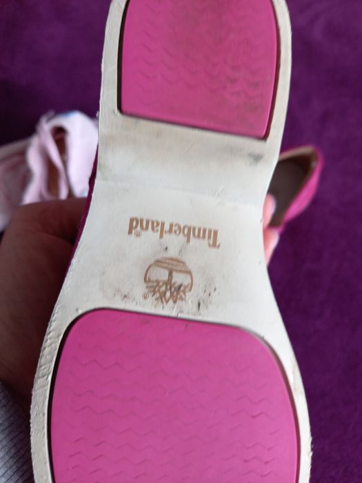 Обувки Timberland и Toms