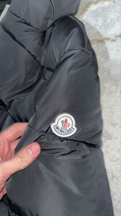 Moncler Куртка.