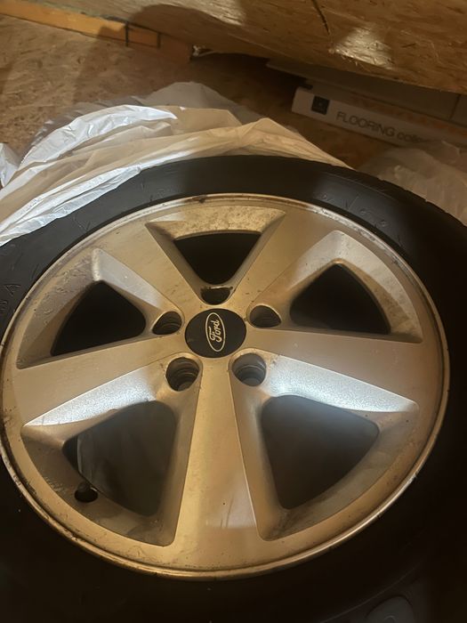 Vând Jante / Anvelope R16