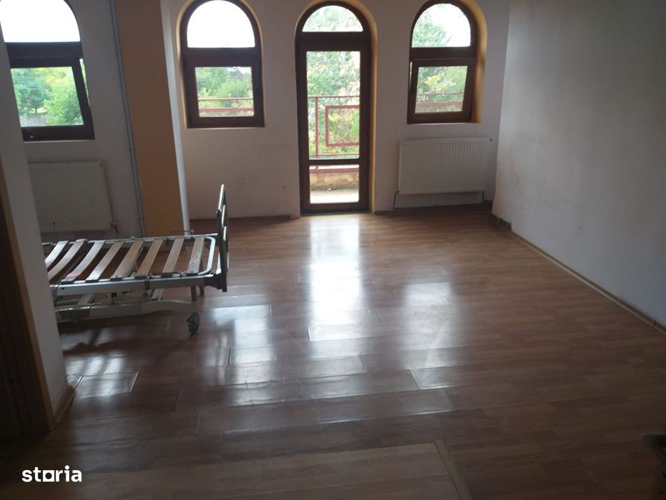 Spațiu comercial de închiriat, 700 mp- Targoviste- zona Sagricom