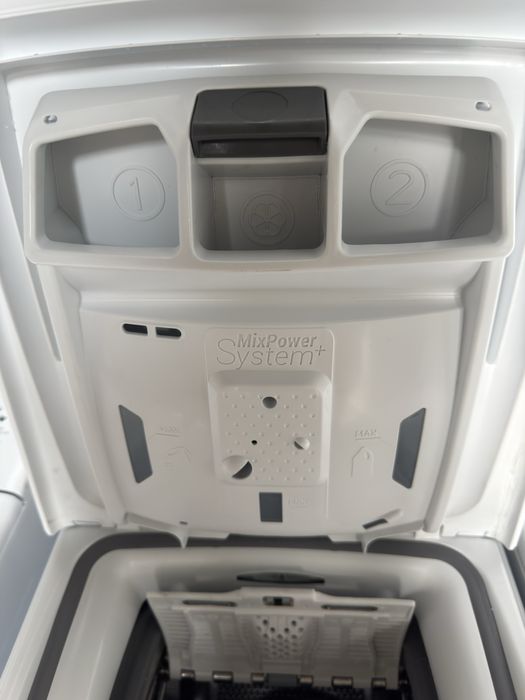 Mașină de spălat rufe cu încărcare verticală Candy ProWash 300 TCA483D2-S