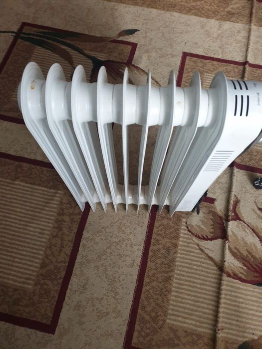 Продам масляный обогреватель.