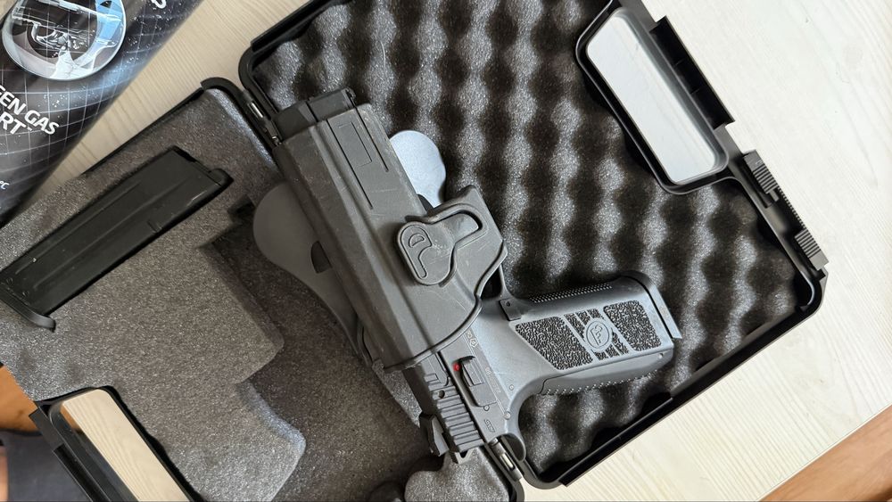Pistol CZ P-09 GBB ASG (Manșon Metalic) Ca Nou