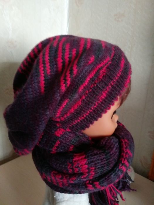 Ручная вязка шапки ,береты, шарфы