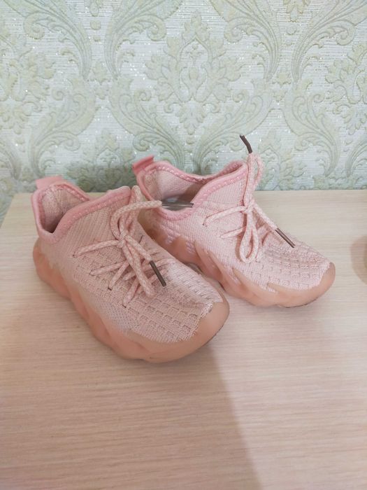 Продам туфли размер 26