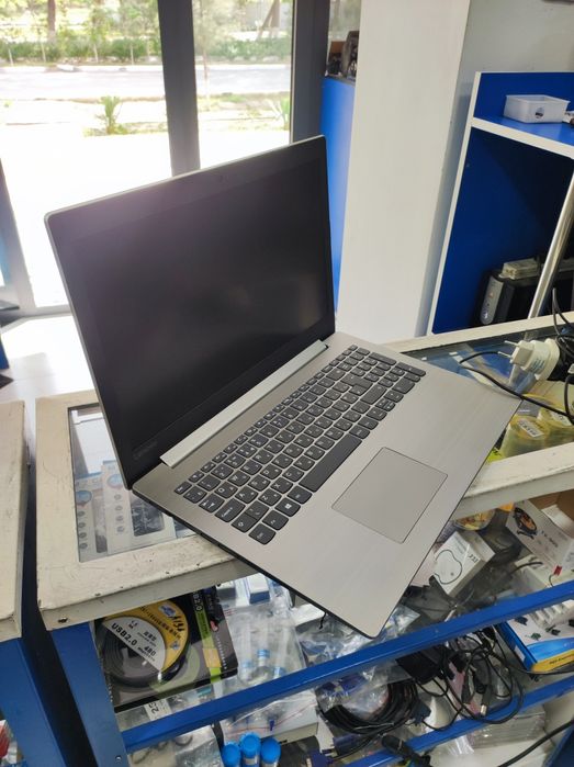 Noutbuk / ноутбук