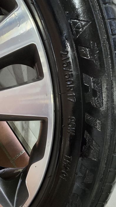 Продам комплект 4 колёса