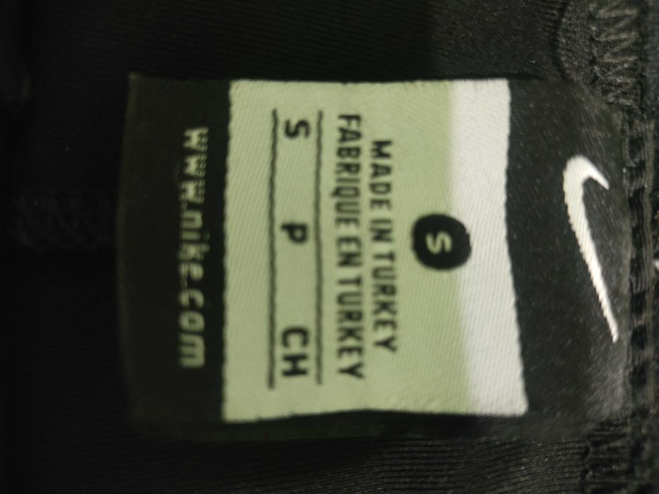 Черен клин Nike Pro