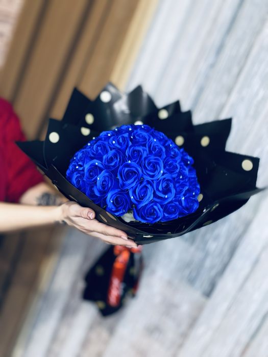 Realizez pe comanda buchete trandafiri din sapun