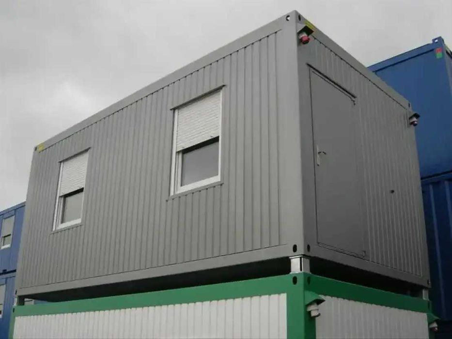 Diverse containere de birou 6 x 3 m