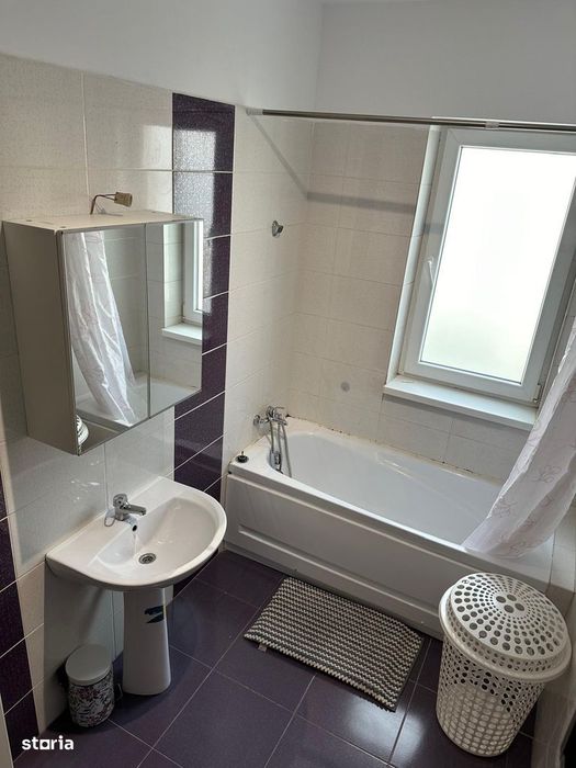 Apartament 2 camere , 2 balcoane , debara , dressing , loc de parcare