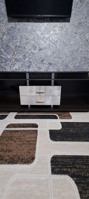 Продам тумбу,тумбу под ТВ