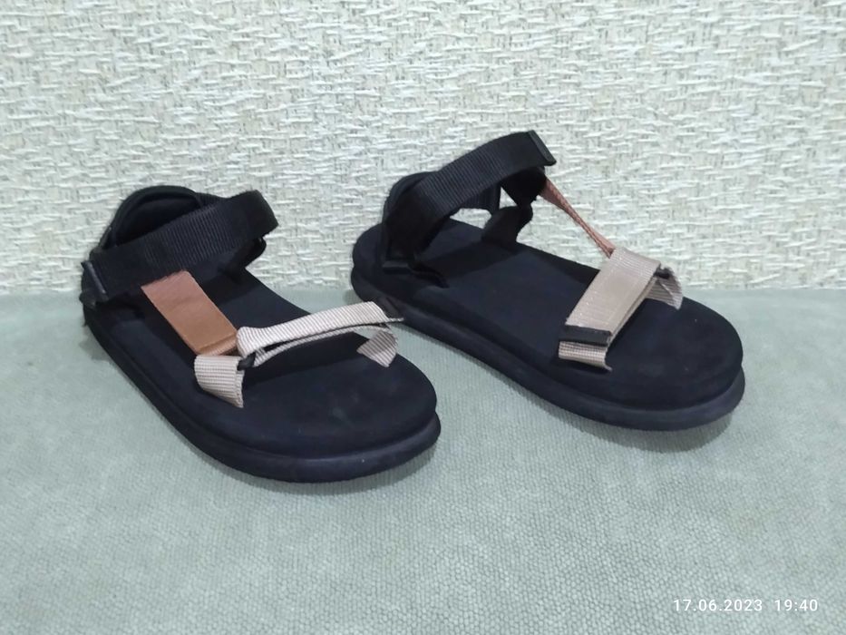 Сандалии (босоножки), размер 39 - 40.