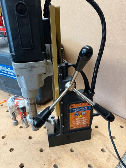 Магнитна пробивна машина EVOMAG50