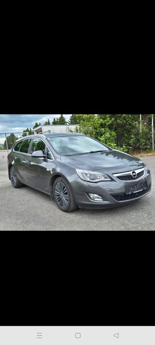 OPEL Astra 2012