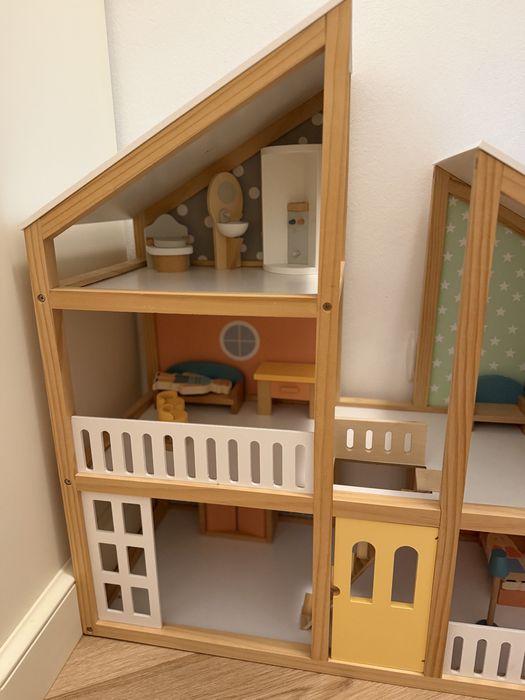 Casuta papusi fetite lemn