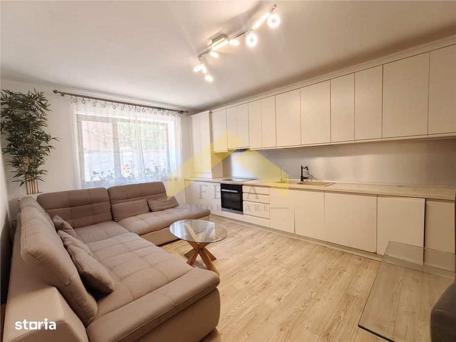 Apartament 3 camere de vanzare zona Bujac bloc NOU