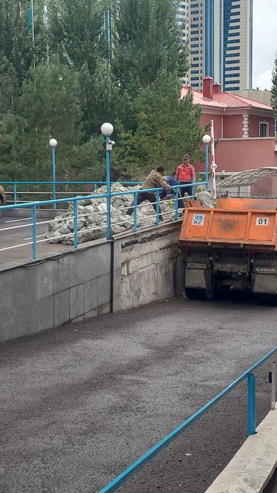 Вывоз мусора  песок