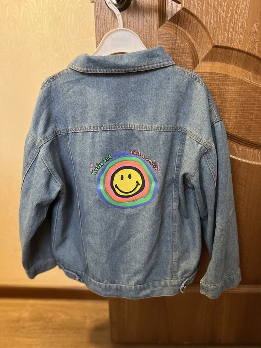 Джинсовая курточка/ветровка на девочку