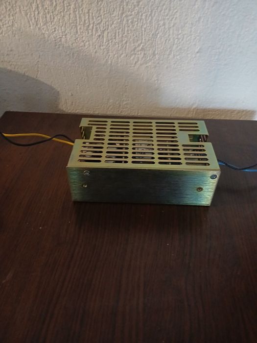 Vând sursă medicală în comutație  NFS40-7908 pentru aplicații HiTech