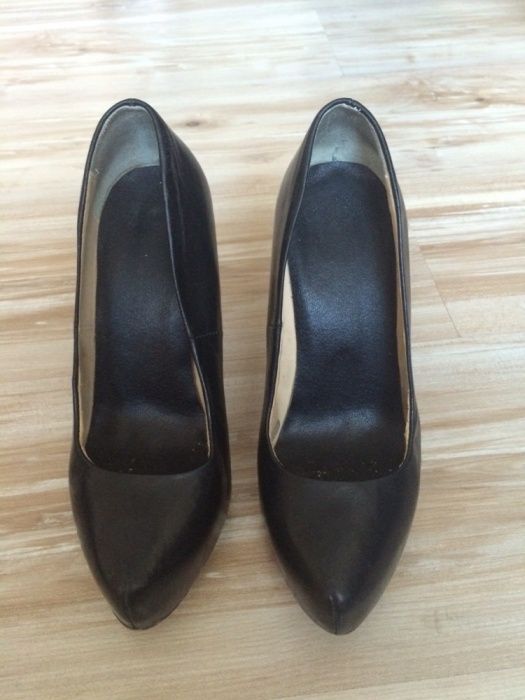 Продам женскую обувь 36 размера