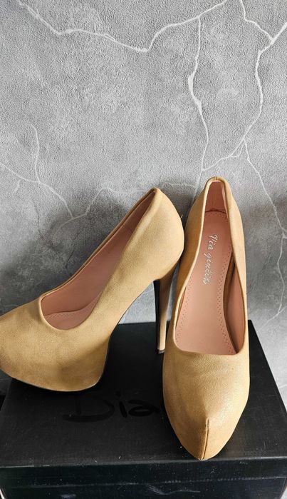 Официални обувки