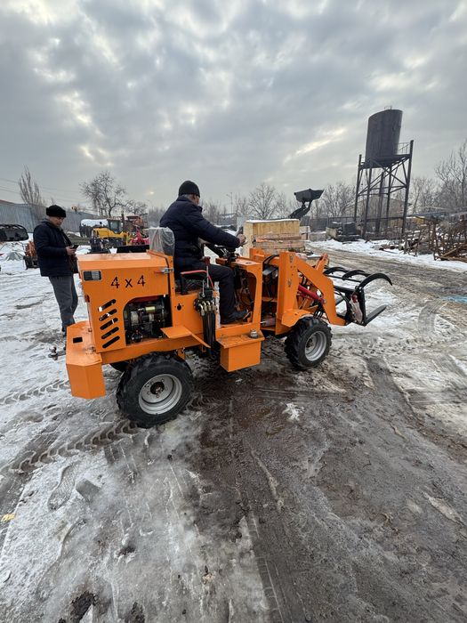 Погрузчик принимаем заказ минипогрузчик для дома для всяких работ