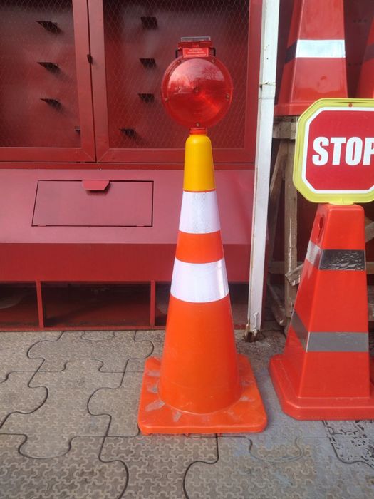 Лежачий Полицейские конус фишка столбик перечисление договор есть