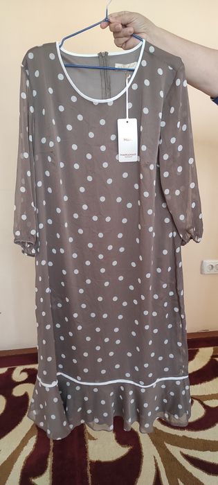 Новый женский платье.