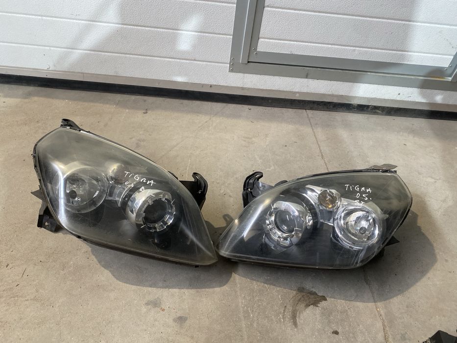Far/Faruri Opel Tigra B 2005 cu lupa Stanga-Dreapta
