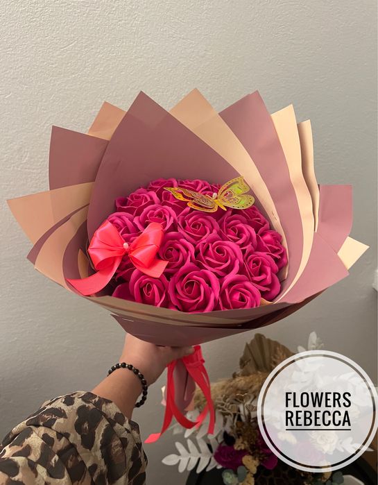 Aranjamente trandafiri de sapun