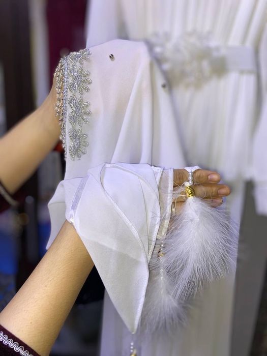 Арзан бағада көйлек сатылады