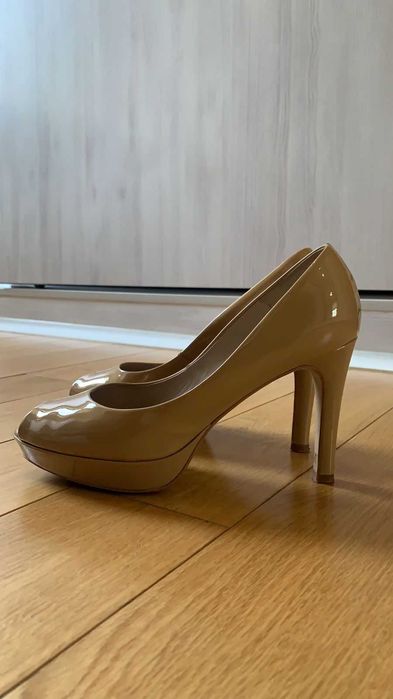 туфли лаковые, беж