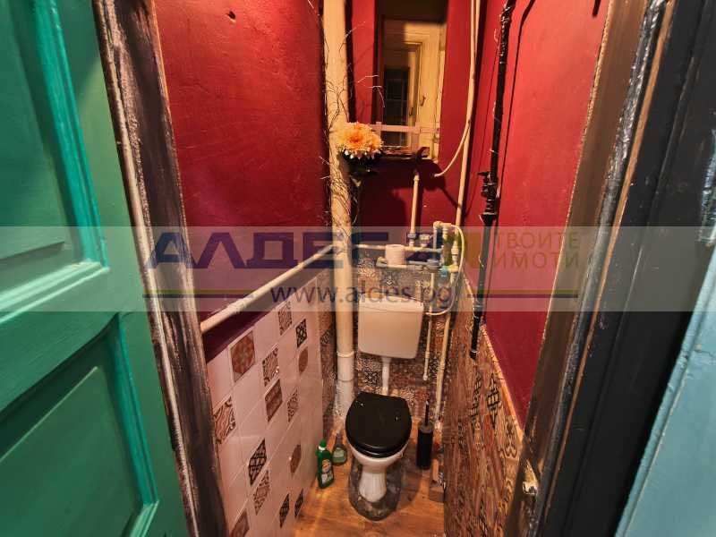 Отдава се дългосрочно офис на пл. Славейков!