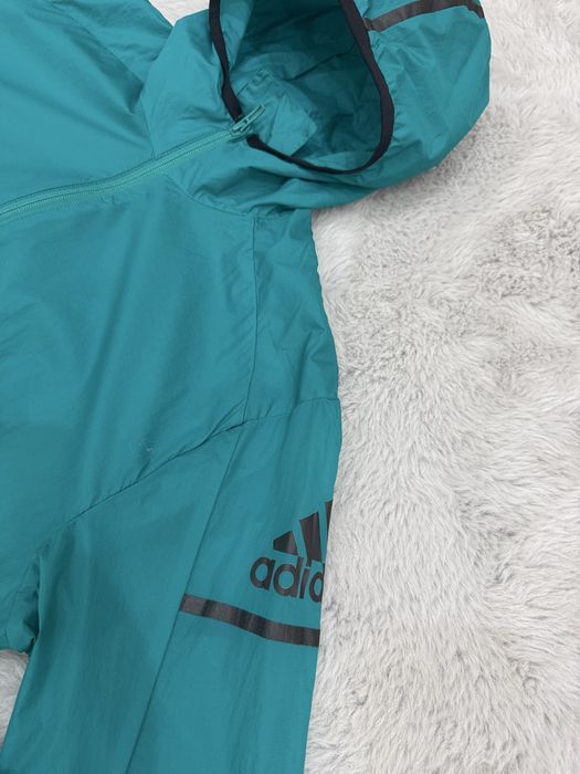 Мъжка ветровка ADIDAS . Размер М