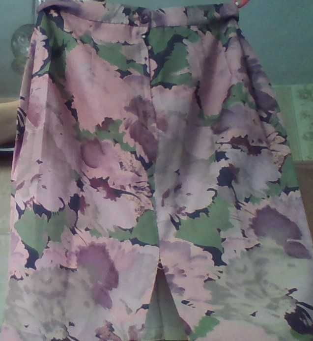 Дамски костюм пола,флорален мотив , Нов