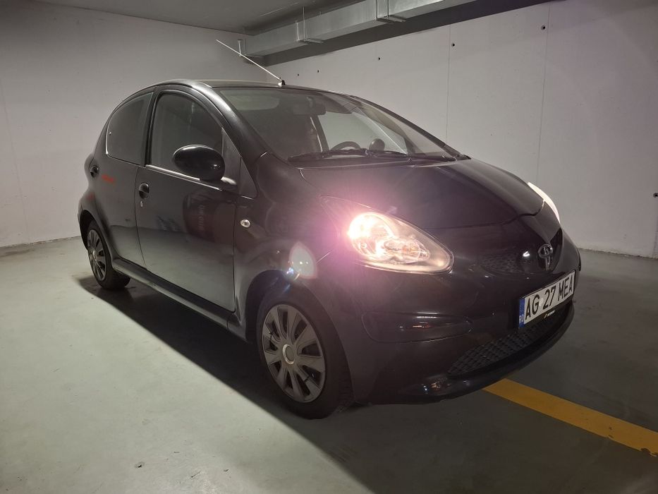 Vând Toyota Aygo