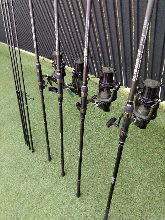 SET 4 Lansete Wind Blade ULTEGRA XT CARP 3.90m,2 tronsoane + 4 Mulinet