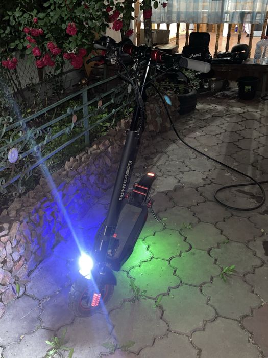 Продам электро самокат Kuggokirin m4 pro