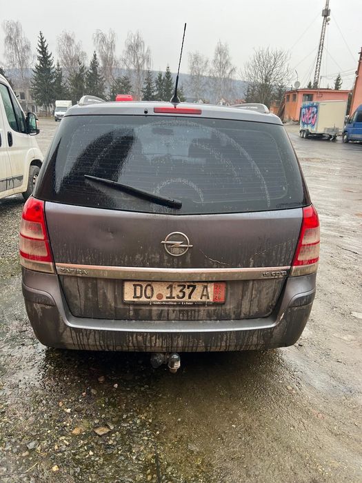 Opel zafira 1.9 cdti