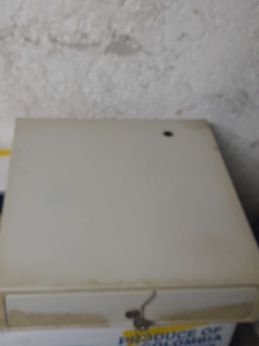 2 Sertare pentru case de marcat