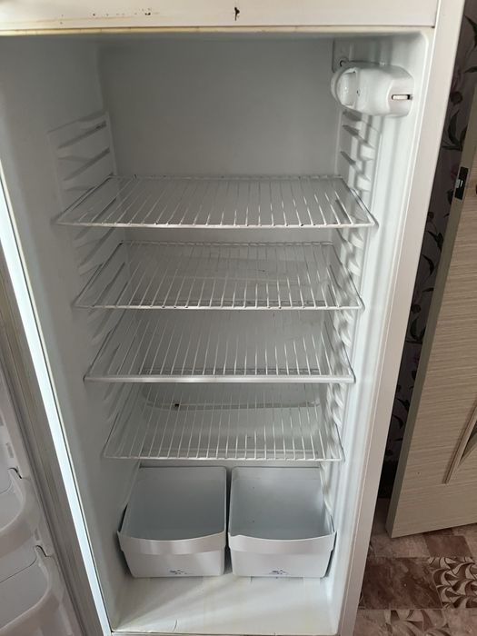 продам холодильник