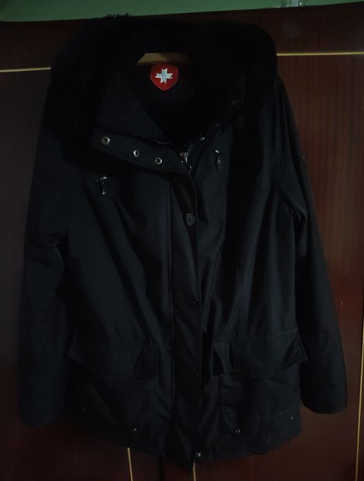 Jachetă caldă negru