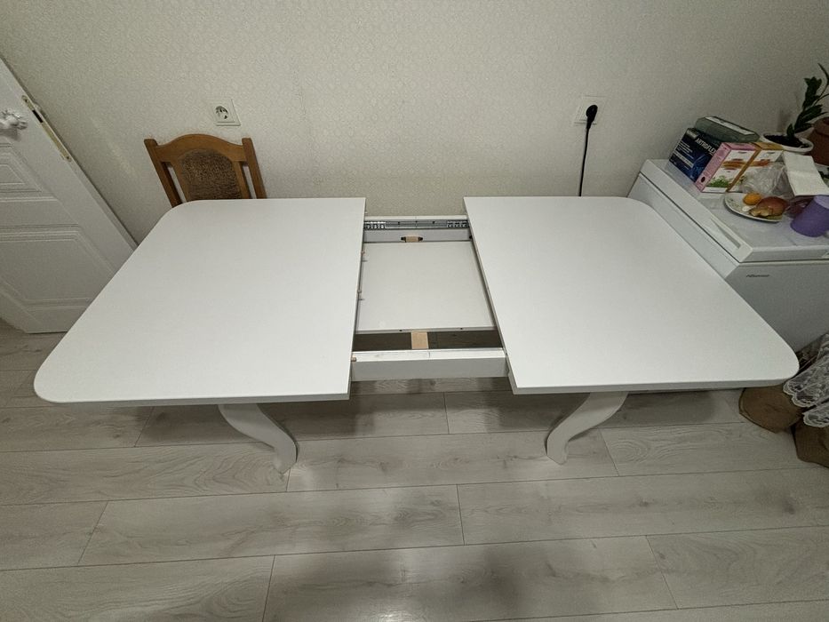 Продам стол в хорошем состоянии