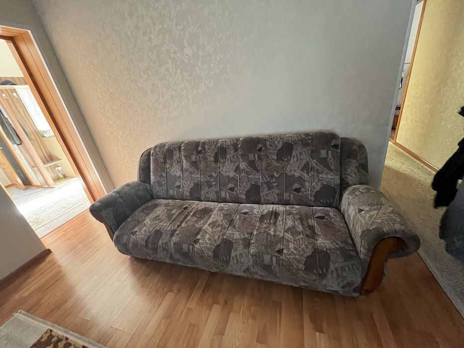 Диван сатылады комплект