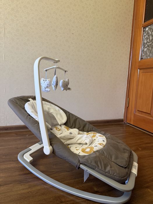 Детский шезлонг Joie от 0+