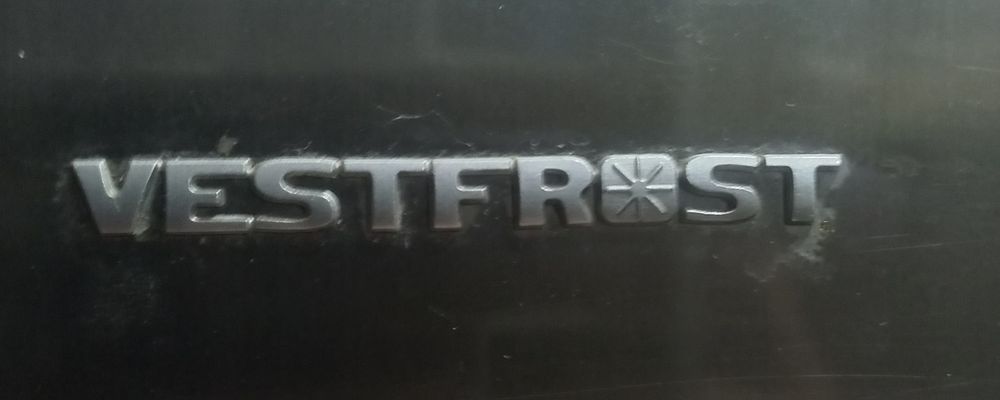 Холодильник Westfrost