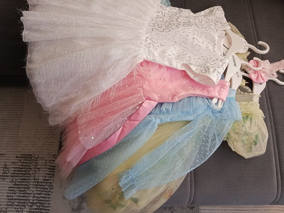 Нарядные платья  2-6 лет